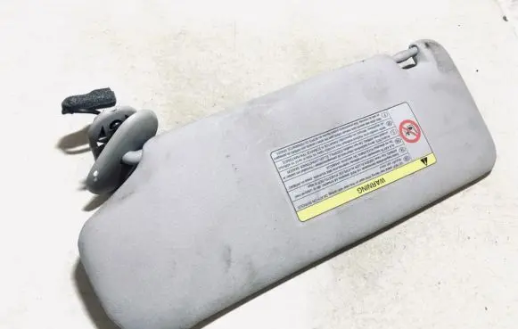 Toyota Avensis T250 Sun visor