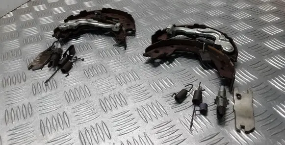 Toyota RAV 4 (XA40) Other handbrake/parking brake parts 