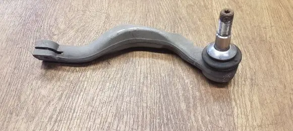 BMW 1 F40 Steering tie rod end 32105A018D4