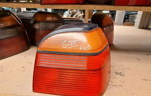 Volkswagen Golf III Rear/tail lights 1H6945112D 1H6945116