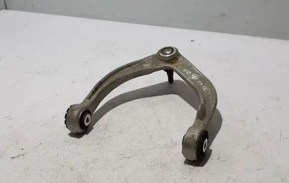 Volvo XC60 Front lower control arm/wishbone 32395243