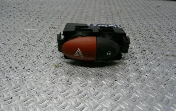 Renault Twingo II Hazard light switch 8200214896