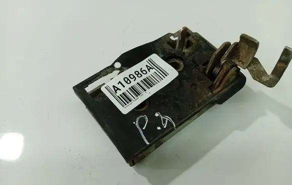 Volkswagen PASSAT B4 Front door lock 357837015G