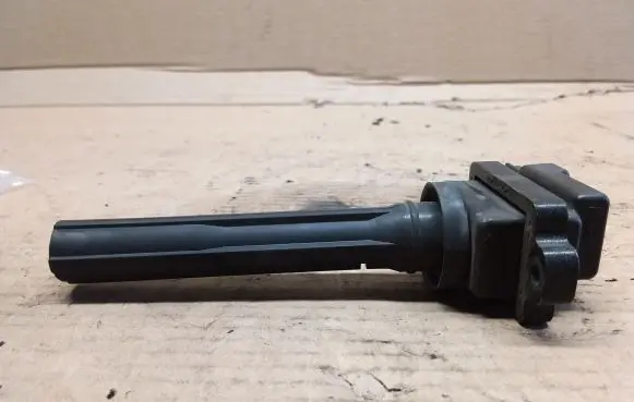 Suzuki Grand Vitara I High voltage ignition coil 3341077E2
