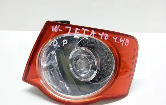 Volkswagen Jetta V Rear/tail lights 1KD945096