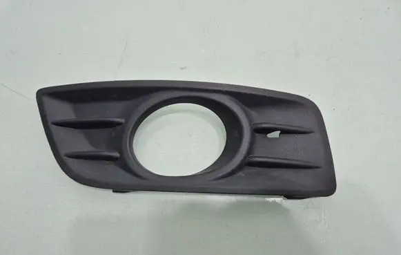 Volvo V50 Front fog light trim/grill 30779101