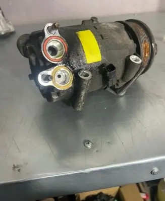 Ford Kuga I Air conditioning (A/C) compressor (pump) 3M5H-19D629-DF
