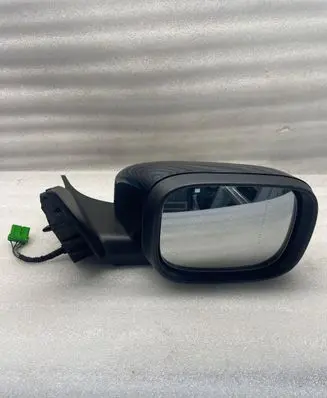 Volvo XC70 Front door electric wing mirror 