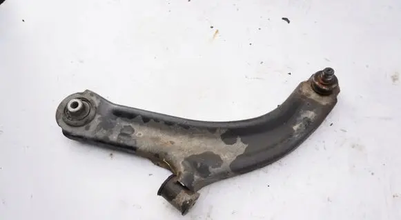 Renault Clio III Front lower control arm/wishbone