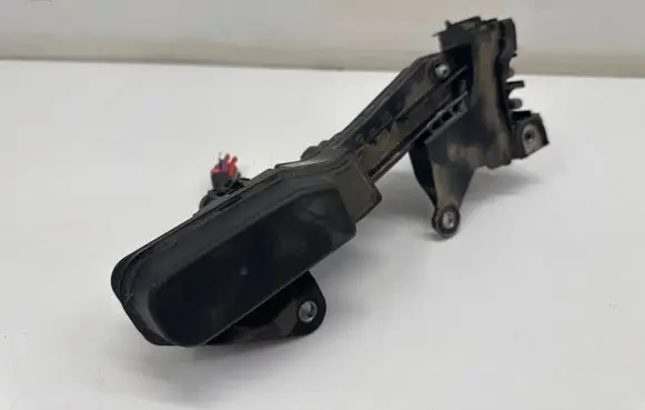 BMW 3 G20 G21 Current control relay 6842524