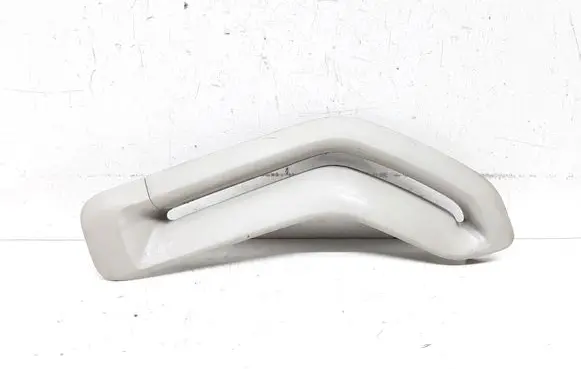 Volvo S80 Seat belt trim 