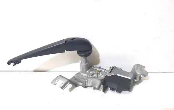 Toyota Auris E180 Rear window wiper motor 8513002050