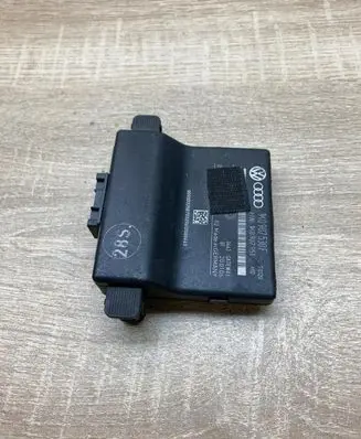 Volkswagen Touran I Gateway control module 1K0907530F 1K0907951