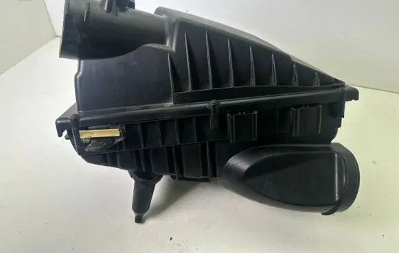 Land Rover Discovery 4 - LR4 Air filter box AH419600AF
