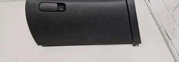 KIA Ceed Glove box 8476011H000
