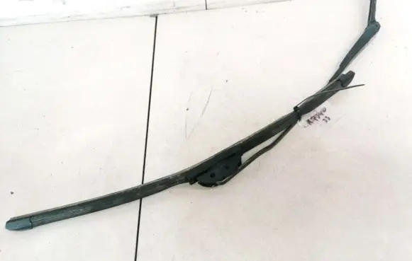 Audi A4 S4 B5 8D Front wiper blade arm 8D1955407A