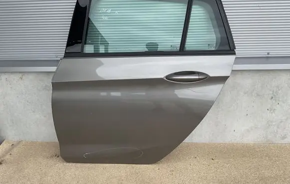 Rear door