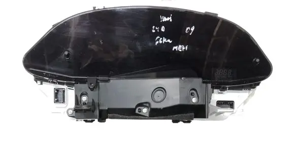 Toyota Yaris Speedometer (instrument cluster) 838000DJ90 MB4573003702