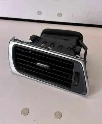 Audi A7 S7 4G Dashboard side air vent grill/cover trim 4G8820901