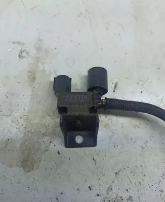 Toyota Corolla E120 E130 Turbo solenoid valve 9091012232