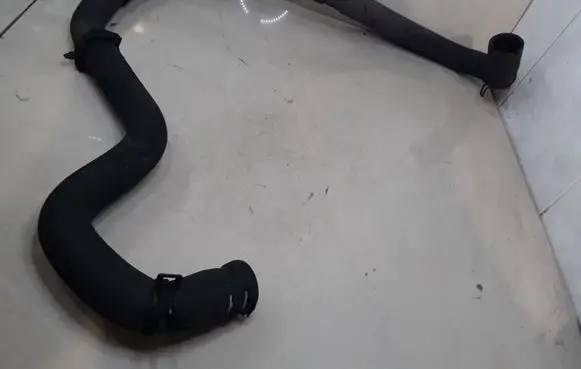 Mazda 3 I Engine coolant pipe/hose