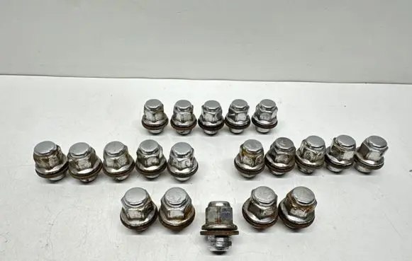 Toyota Verso Nuts/bolts