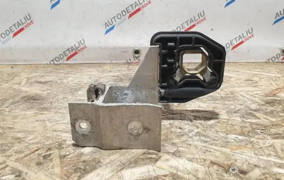 Radiator support slam panel bracket