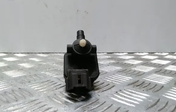 Nissan Almera Tino Headlight level adjustment motor 26056BU000