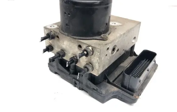 Volkswagen New Beetle ABS Pump 1J0907379S