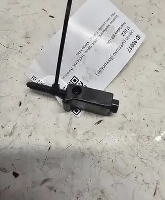 Ford Galaxy Fuel Injector clamp holder 