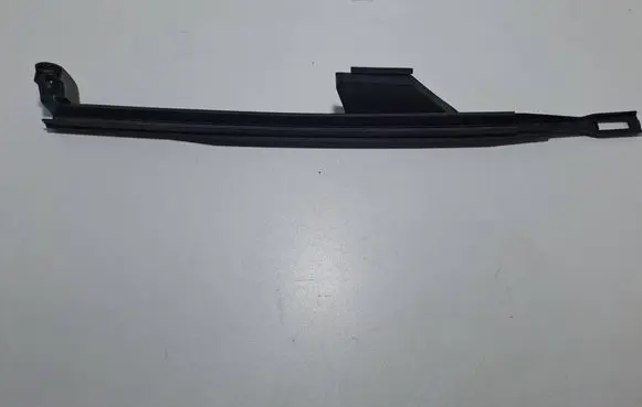 Citroen Jumper Front door windshield rail 1371003080