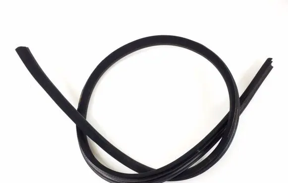 Mercedes-Benz E C207 W207 Front door rubber seal A2076920476