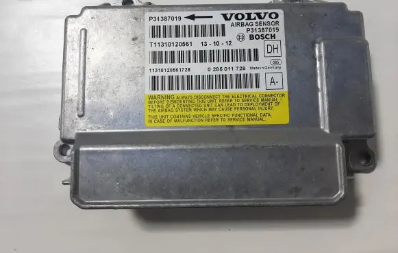 Volvo XC70 Airbag control unit/module P31387019