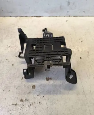 Chevrolet Camaro Holder (bracket) 23332562