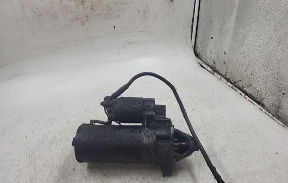 Audi A4 S4 B5 8D Starter motor 