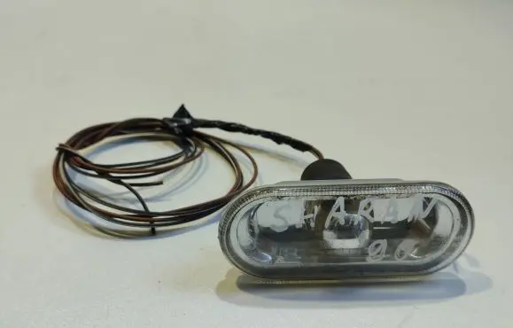 Volkswagen Sharan Front fender indicator light 1J0949117