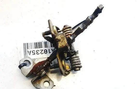 Citroen Xsara Picasso Front door check strap stopper 