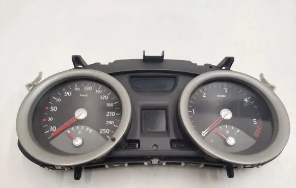 Renault Megane II Speedometer (instrument cluster) 8200399700 RCAC010210 28PF10A855AE