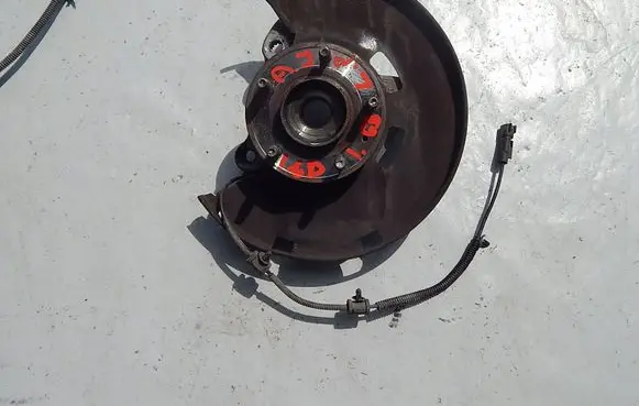 Opel Astra J Front wheel hub
