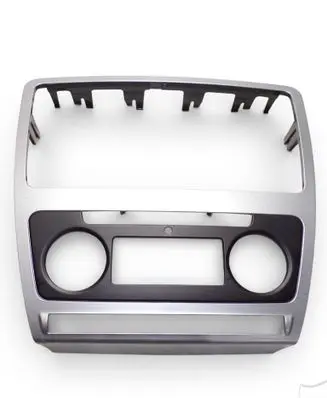Skoda Octavia Mk2 (1Z) Radio/GPS head unit trim 1Z0858069DF