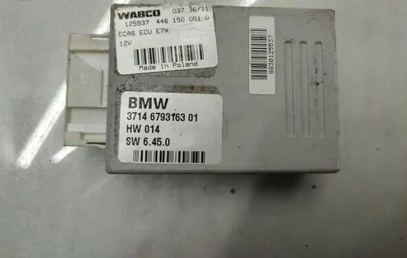 BMW X5 E70 Air suspension control unit module (rear) 6793163
