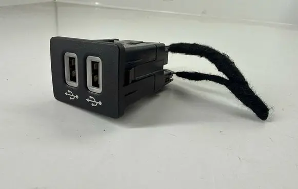 Ford Ecosport USB socket connector HC3T14F014DB