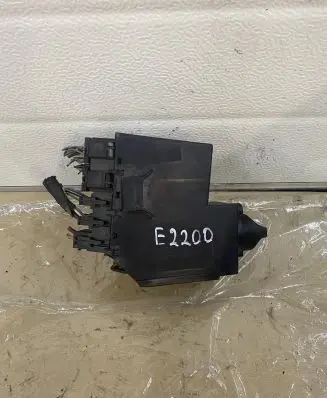 Mercedes-Benz E W210 Light switch 2105450104