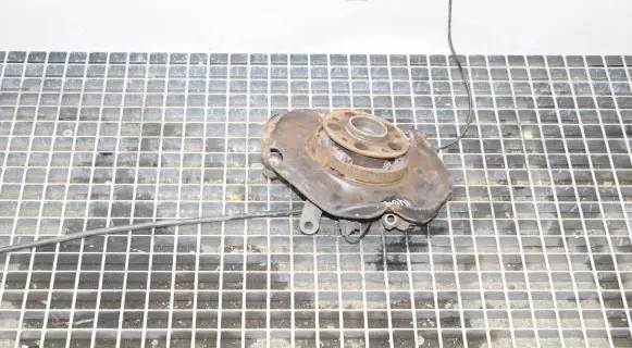 Mercedes-Benz CLK A209 C209 Rear wheel hub
