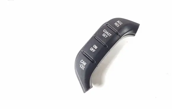 Mitsubishi Pajero Steering wheel buttons/switches 8702A066