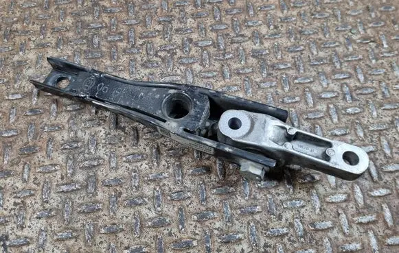 Audi A3 S3 8V Gearbox mounting bracket 5Q0199855Q