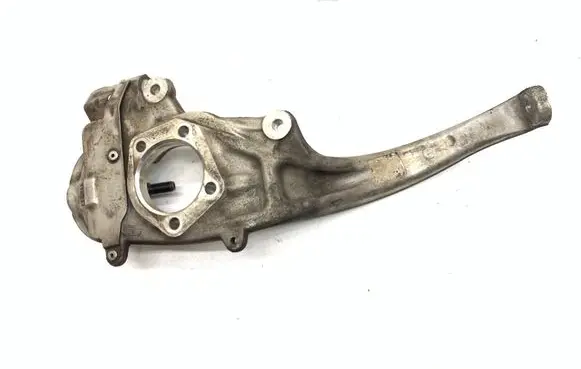 Front wheel hub