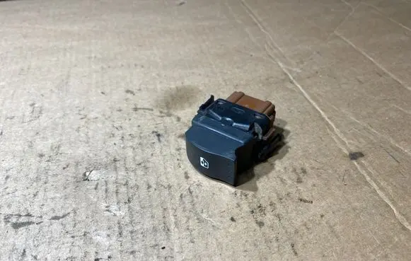 Renault Trafic II (X83) Electric window control switch 05731B