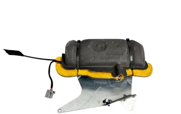 Volvo V70 Tailgate hydraulic pump motor 30716750 31218393 T0A08160355