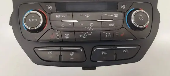 Ford Kuga II Climate control unit GJ5T18C612DF
